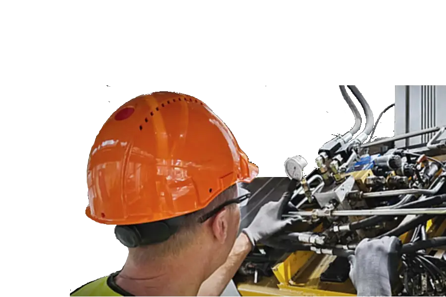 EKOSYS technician performing on-site hydraulic system service